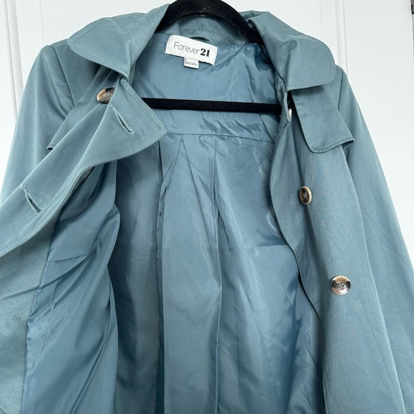 Forever 21 jacket - size 6 - Picture 3 of 6